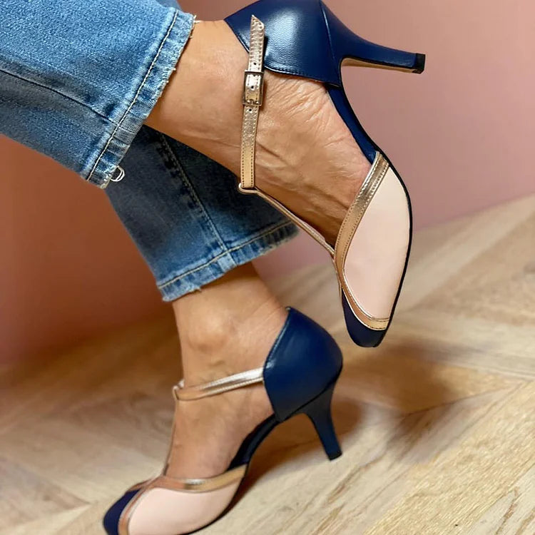 NOIRÉ | CÓMODAS SANDALIAS CON TIRAS EN T